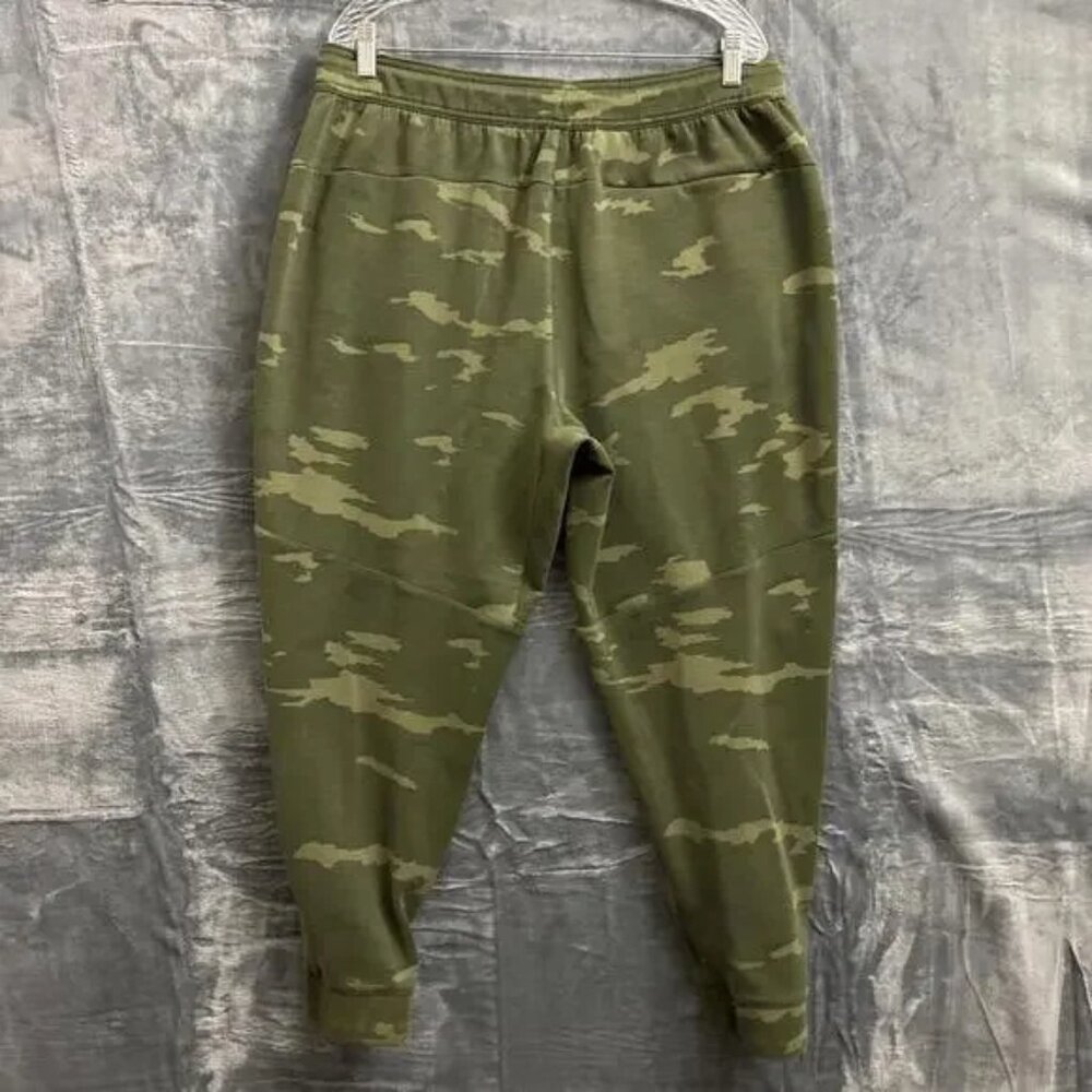 Legends Apparel Camo Joggers (XL)